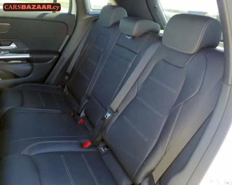 Mercedes-Benz GLA35 AMG Line - photo 5