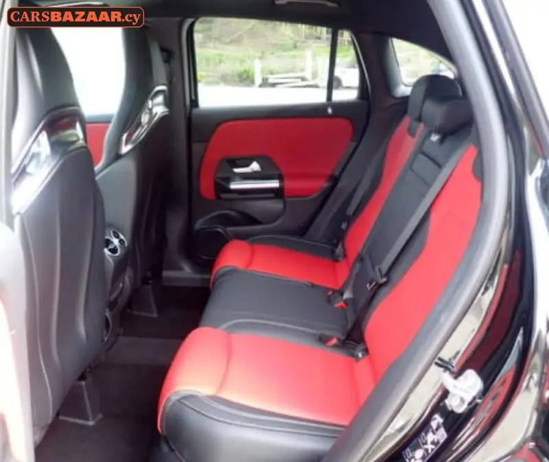 Mercedes-Benz GLA35 AMG Line - photo 5