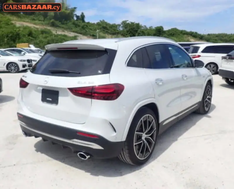 Mercedes-Benz GLA35 AMG Line - photo 5