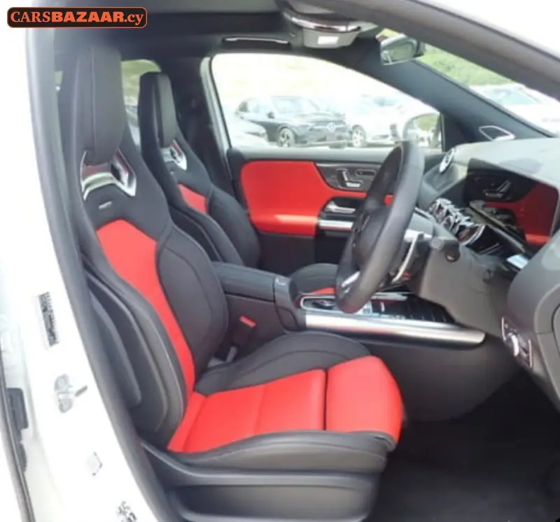 Mercedes-Benz GLA35 AMG Line - photo 3