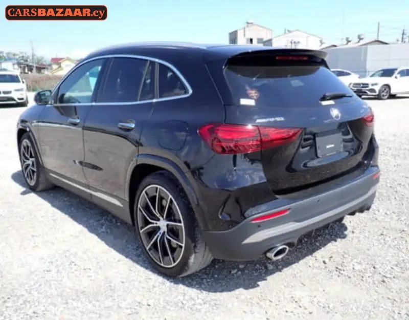 Mercedes-Benz GLA35 AMG Line - photo 3