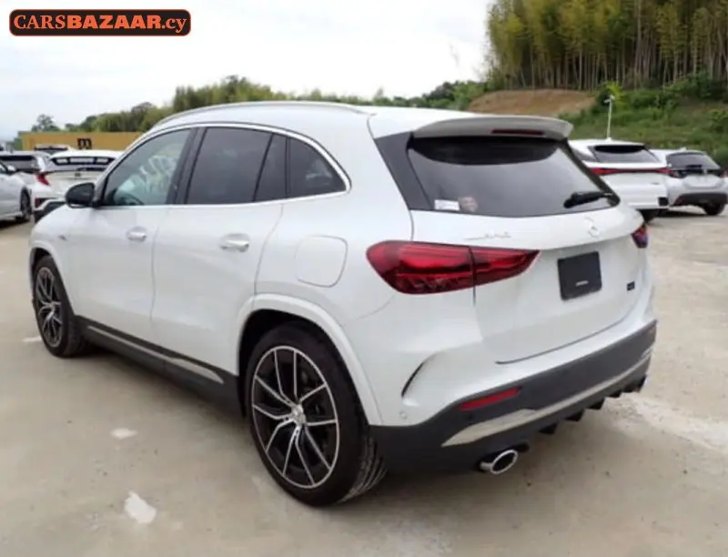 Mercedes-Benz GLA35 AMG Line - photo 2