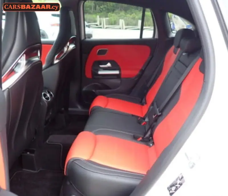 Mercedes-Benz GLA35 AMG Line - photo 6