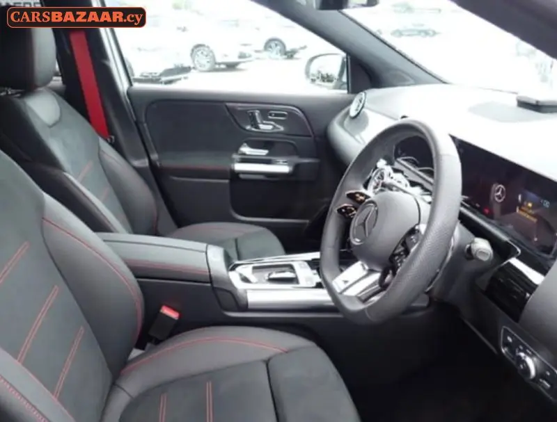 Mercedes-Benz GLA35 AMG Line - photo 4