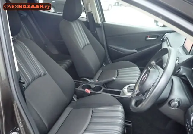Mazda 2 - photo 3