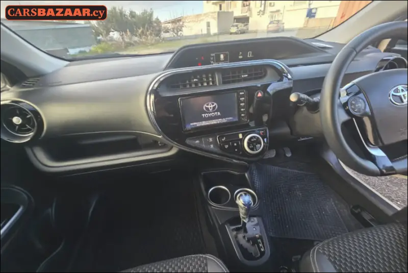 Toyota Aqua Cross - photo 7