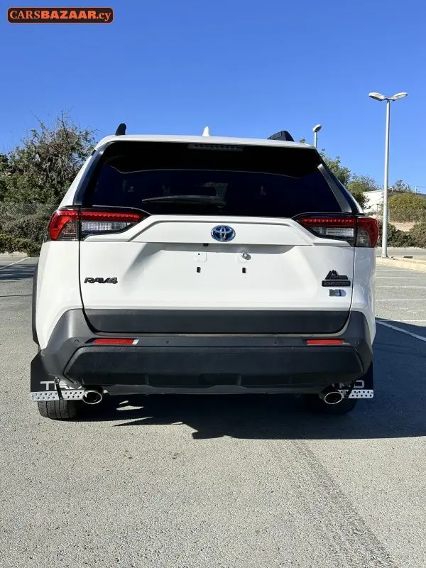 Toyota RAV4 Adventure  - photo 4