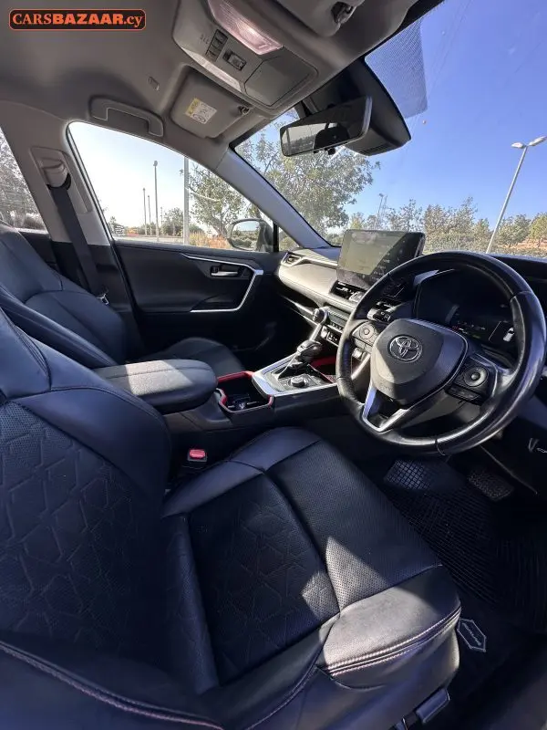 Toyota RAV4 Adventure  - photo 8