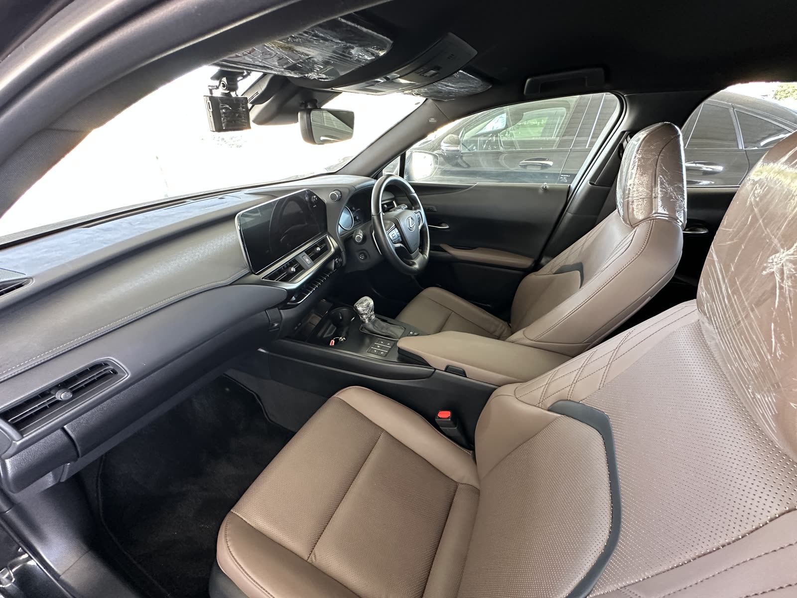 Lexus LEXUS UX250H HYBRID GRACEFUL EXPLORER - photo 5