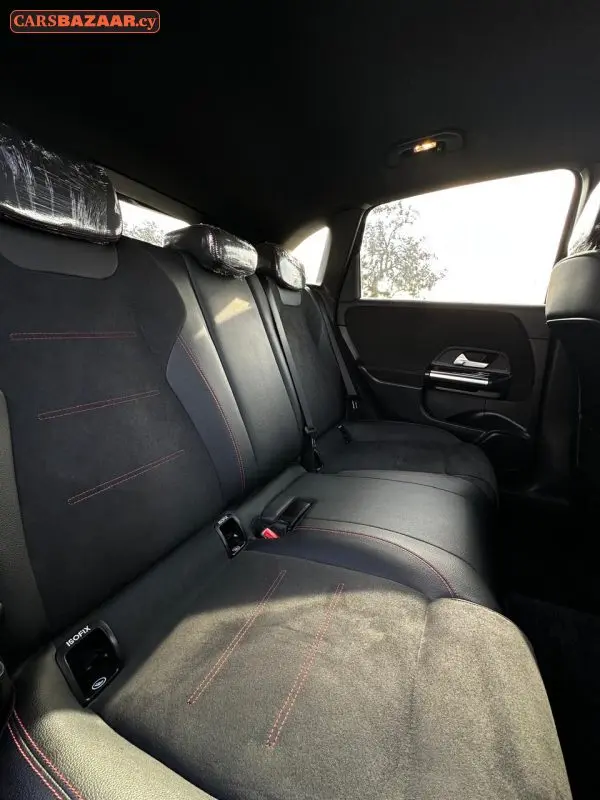 Mercedes-Benz B200d AMG Line - photo 9