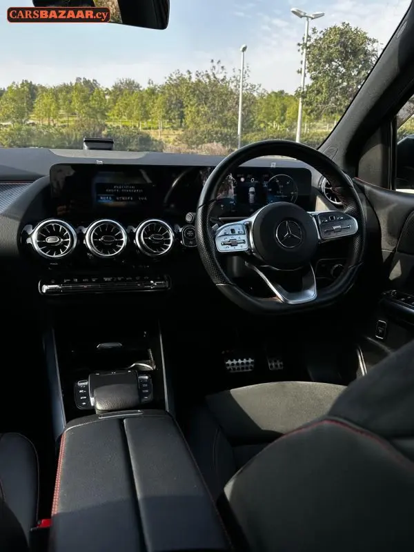 Mercedes-Benz B200d AMG Line - photo 7