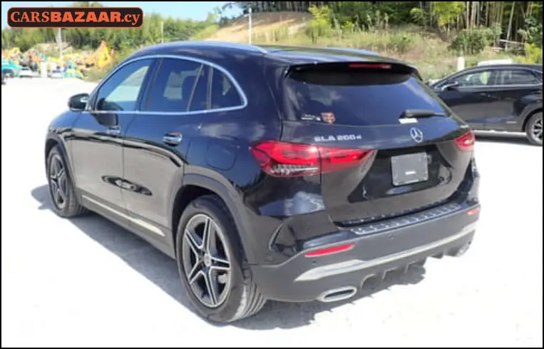 Mercedes-Benz GLA200d AMG Line  - photo 4