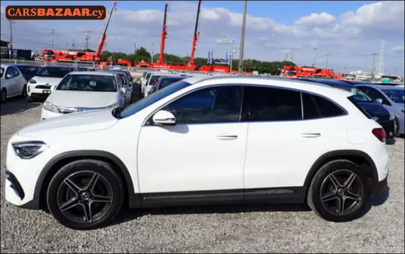Mercedes-Benz GLA200d AMG Line  - photo 6
