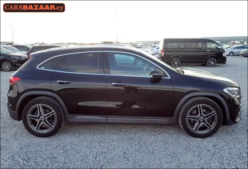 Mercedes-Benz GLA200d AMG Line  - photo 5