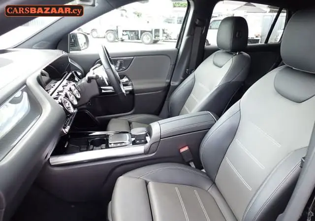 Mercedes-Benz GLA35 AMG Line - photo 3