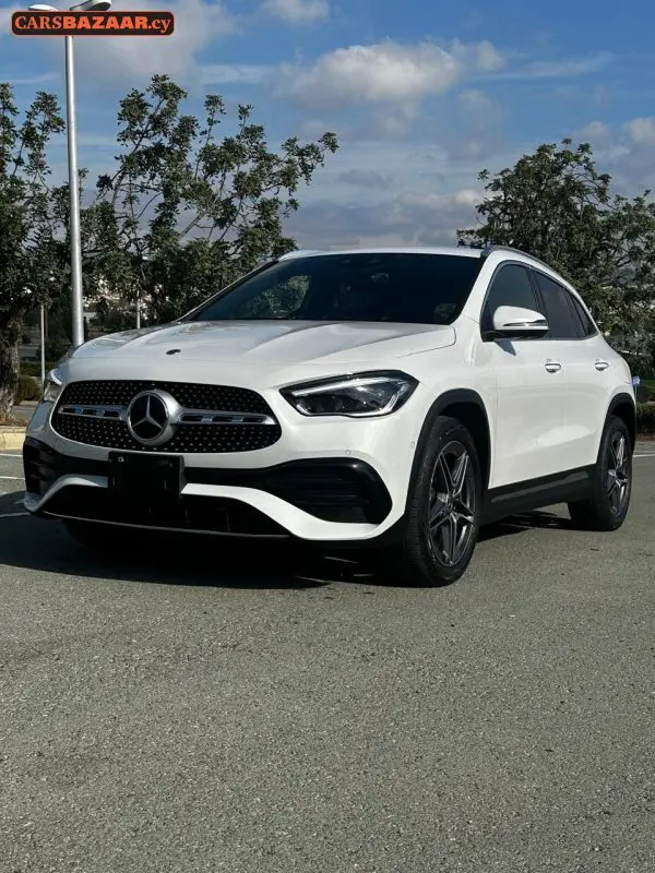 Mercedes-Benz GLA200d AMG Line  - photo 2