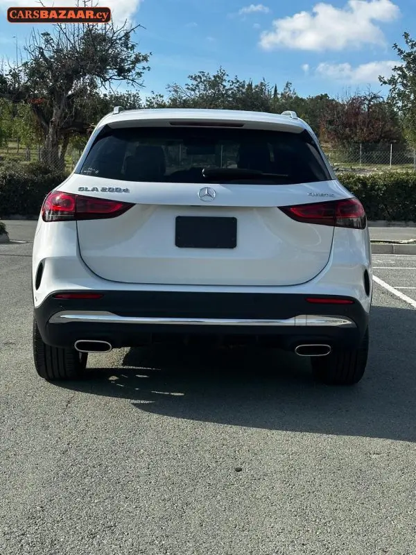 Mercedes-Benz GLA200d AMG Line  - photo 5