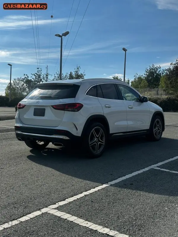 Mercedes-Benz GLA200d AMG Line  - photo 6