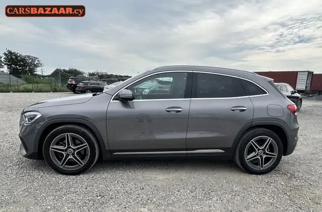 Mercedes-Benz GLA200d AMG Line  - photo 2