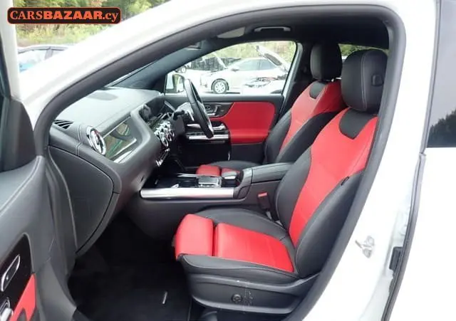 Mercedes-Benz GLA200d AMG Line  - photo 8