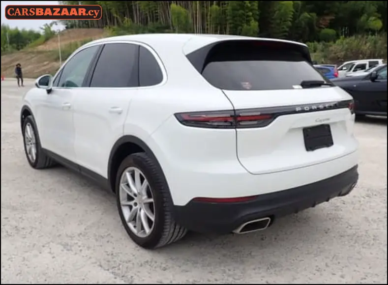 Porsche Cayenne  - photo 2
