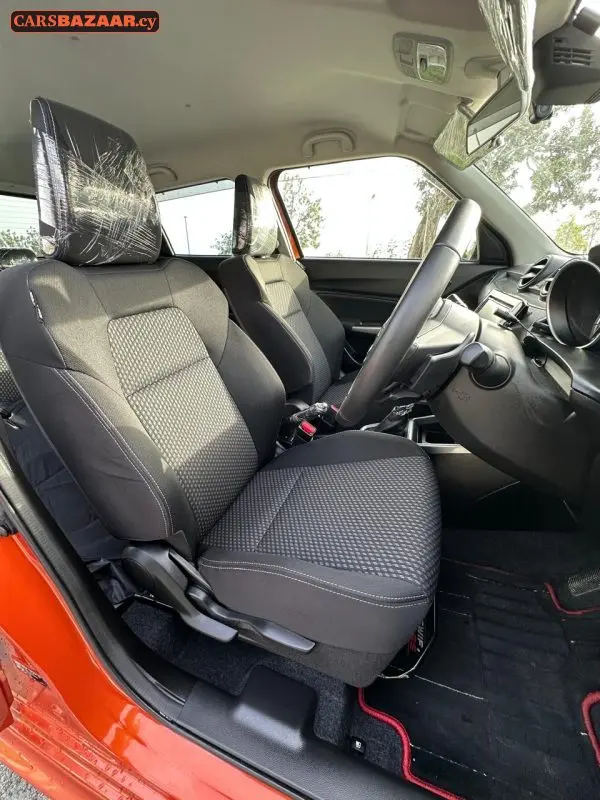 Suzuki Swift RS - photo 5