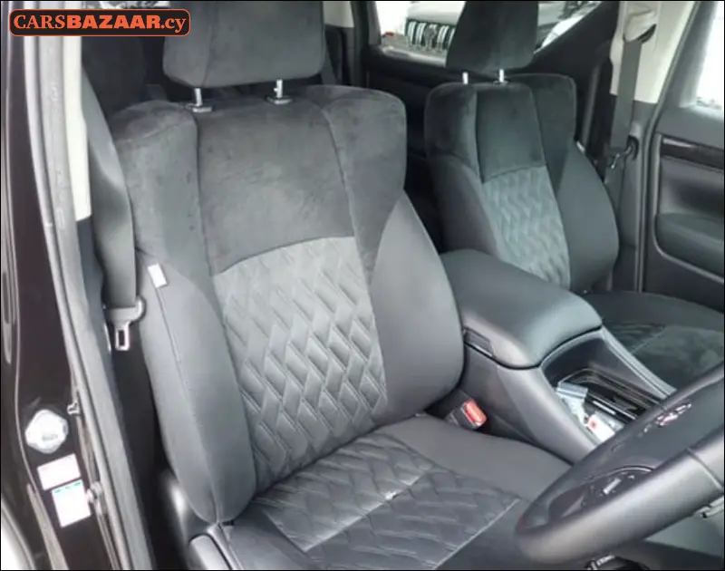 Toyota Alphard  - photo 4