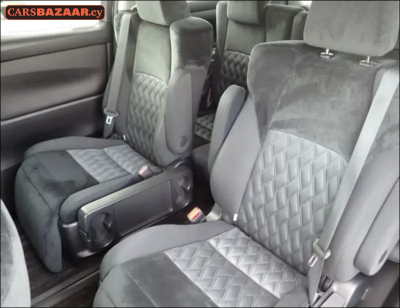 Toyota Alphard  - photo 6