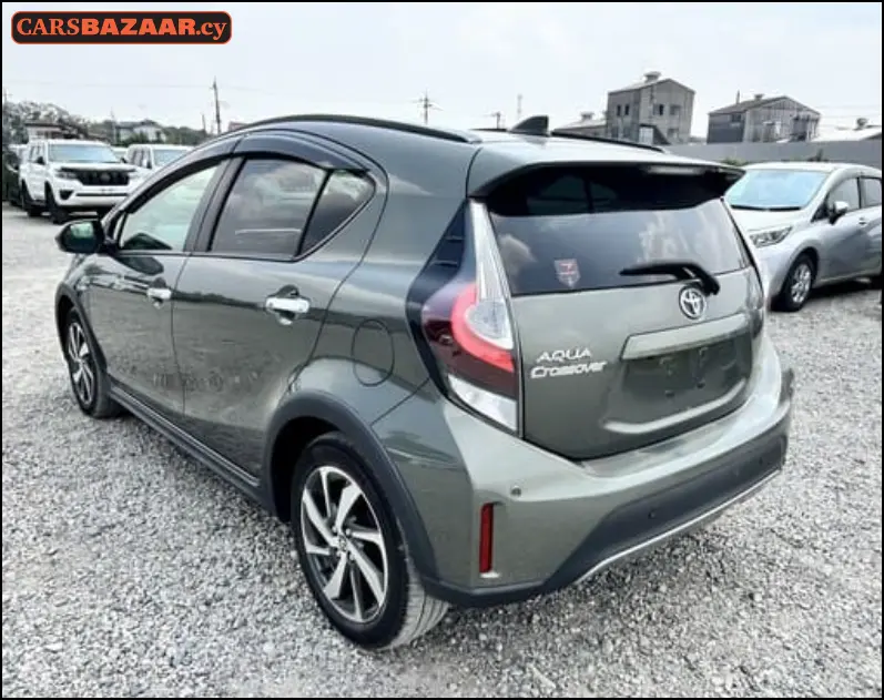 Toyota Aqua Cross - photo 2