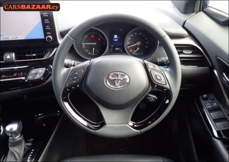 Toyota C-HR - photo 9
