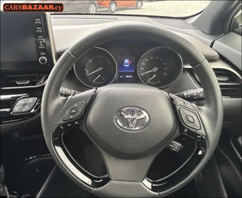 Toyota C-HR - photo 2