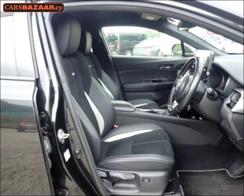 Toyota C-HR GR Sport - photo 5