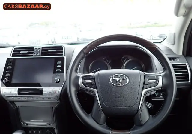 Toyota Land Cruiser Prado - photo 4