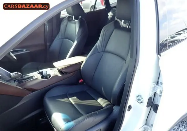 Toyota Harrier - photo 2
