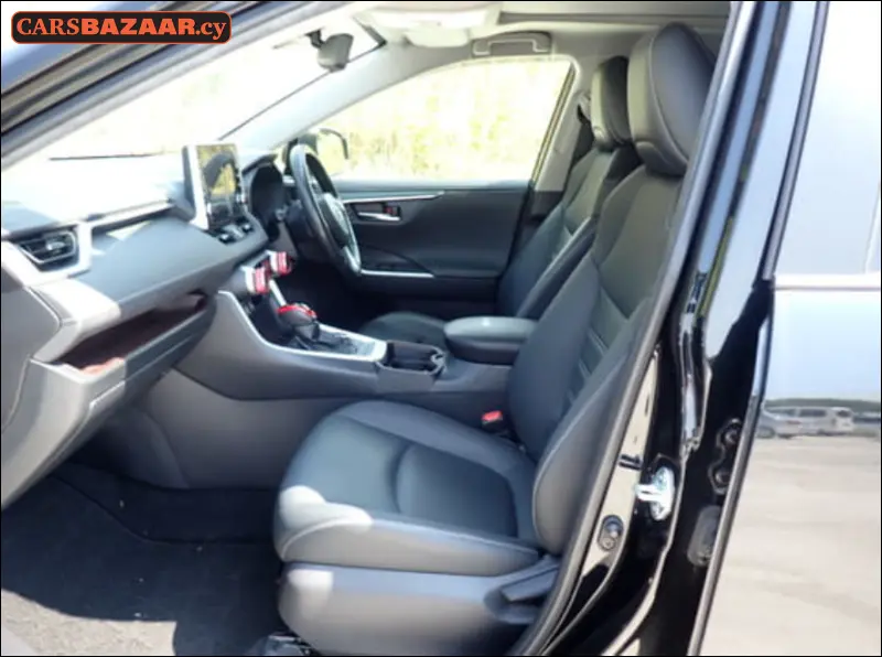Toyota RAV4 - photo 9