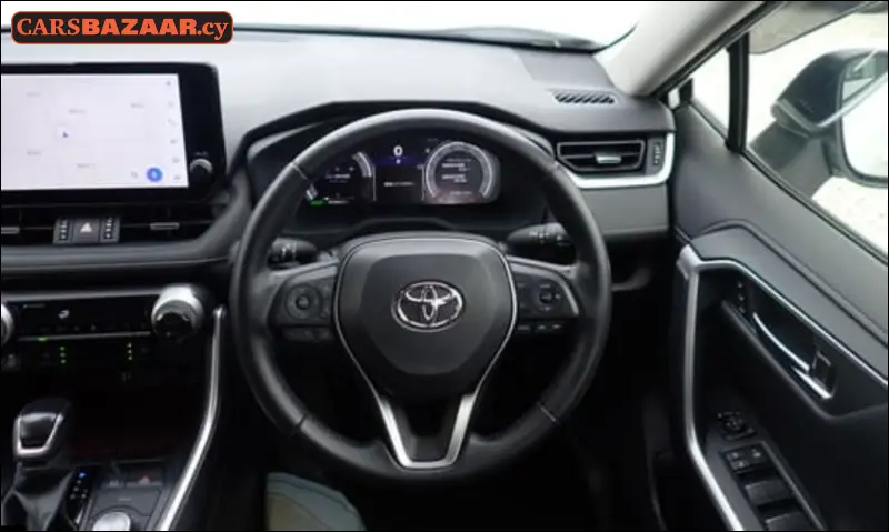 Toyota RAV4 - photo 2
