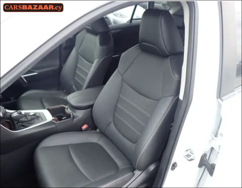 Toyota RAV4 - photo 3