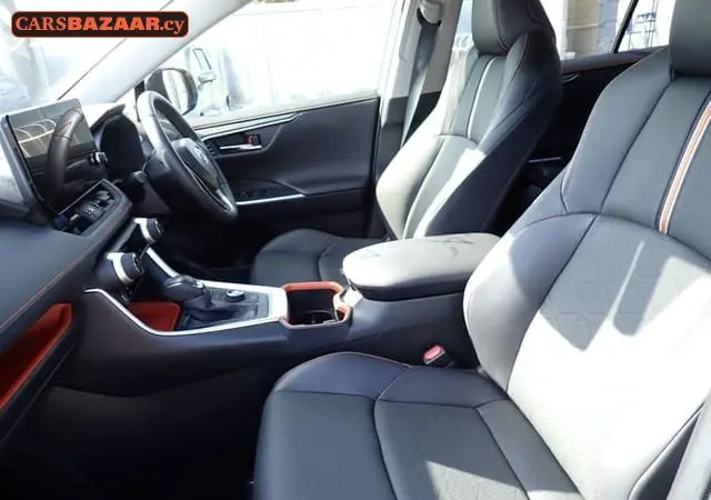 Toyota RAV4 Adventure  - photo 4