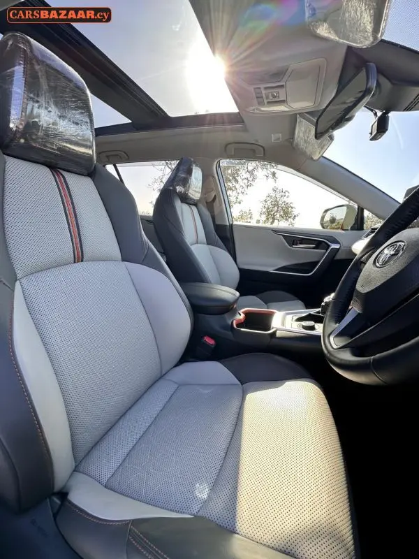 Toyota RAV4 Adventure  - photo 15