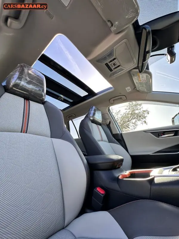 Toyota RAV4 Adventure  - photo 12