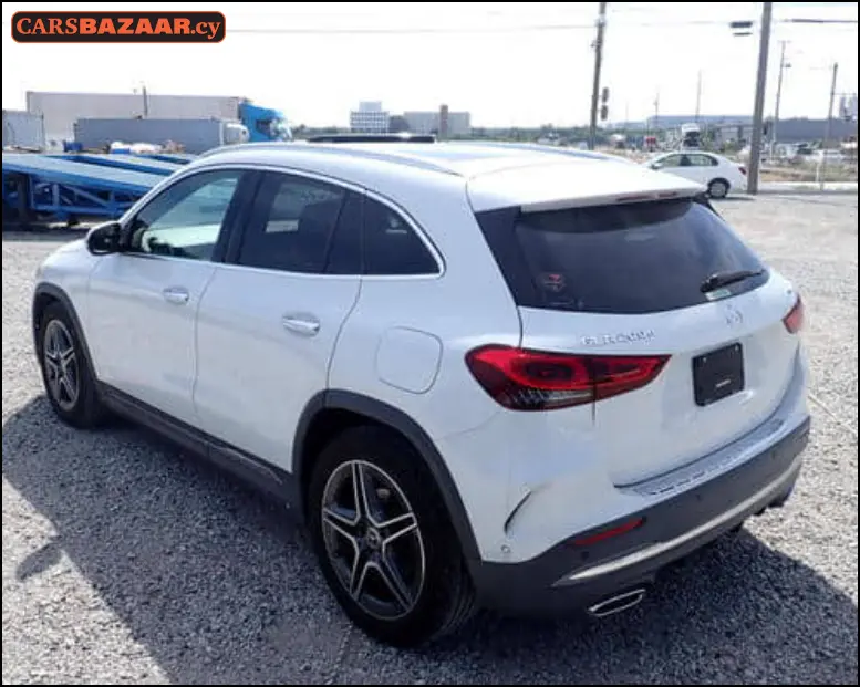 Mercedes-Benz GLA200d AMG Line  - photo 2