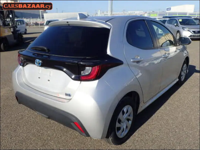 Toyota Yaris  - photo 2