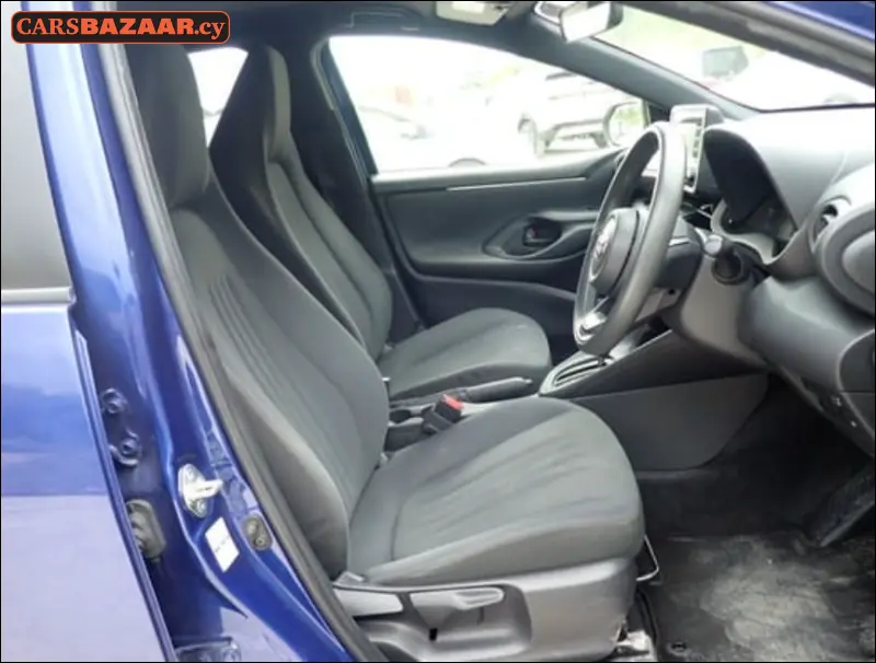 Toyota Yaris  - photo 2