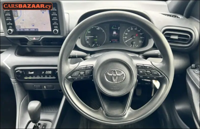 Toyota Yaris  - photo 2