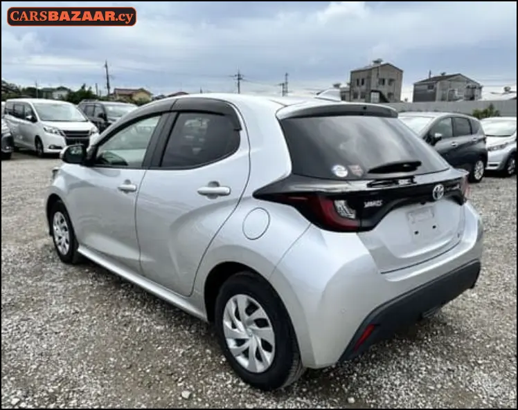Toyota Yaris  - photo 4