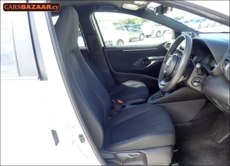 Toyota Yaris  - photo 3