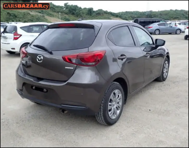 Mazda 2 - photo 4