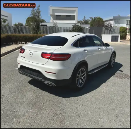 Mercedes-Benz GLC200 AMG Line	 - photo 4