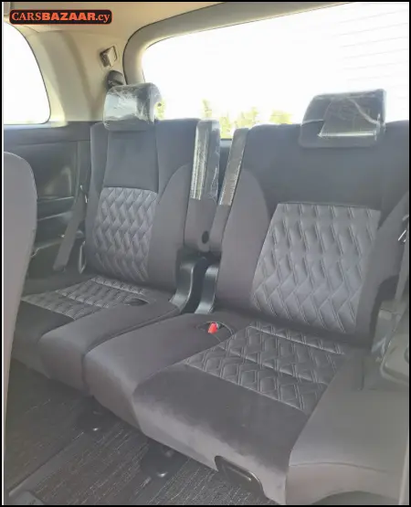 Toyota Alphard  - photo 8
