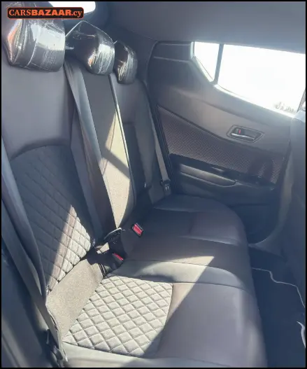 Toyota C-HR - photo 8